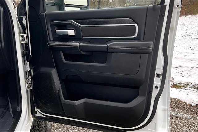 Certified 2024 RAM 3500 Big Horn image 24