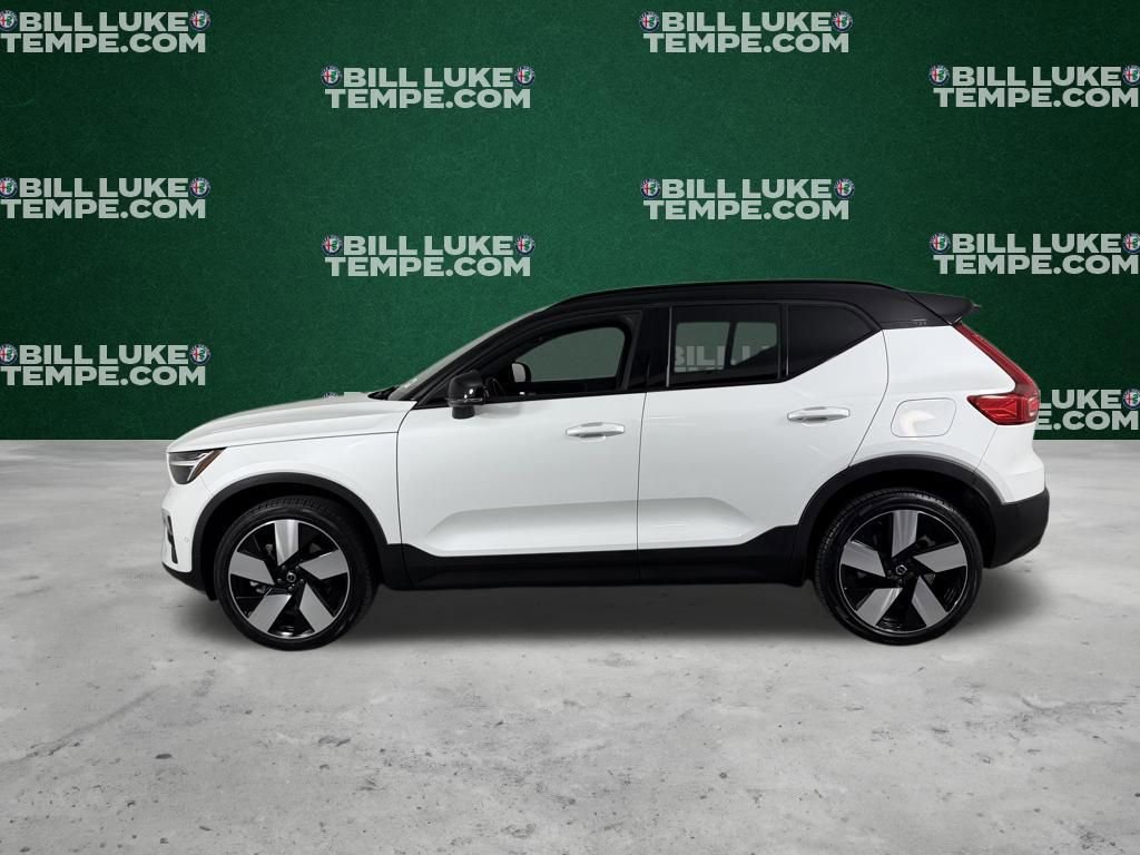 Used 2023 Volvo XC40 Recharge Ultimate w/ Protection Package Premier image 8