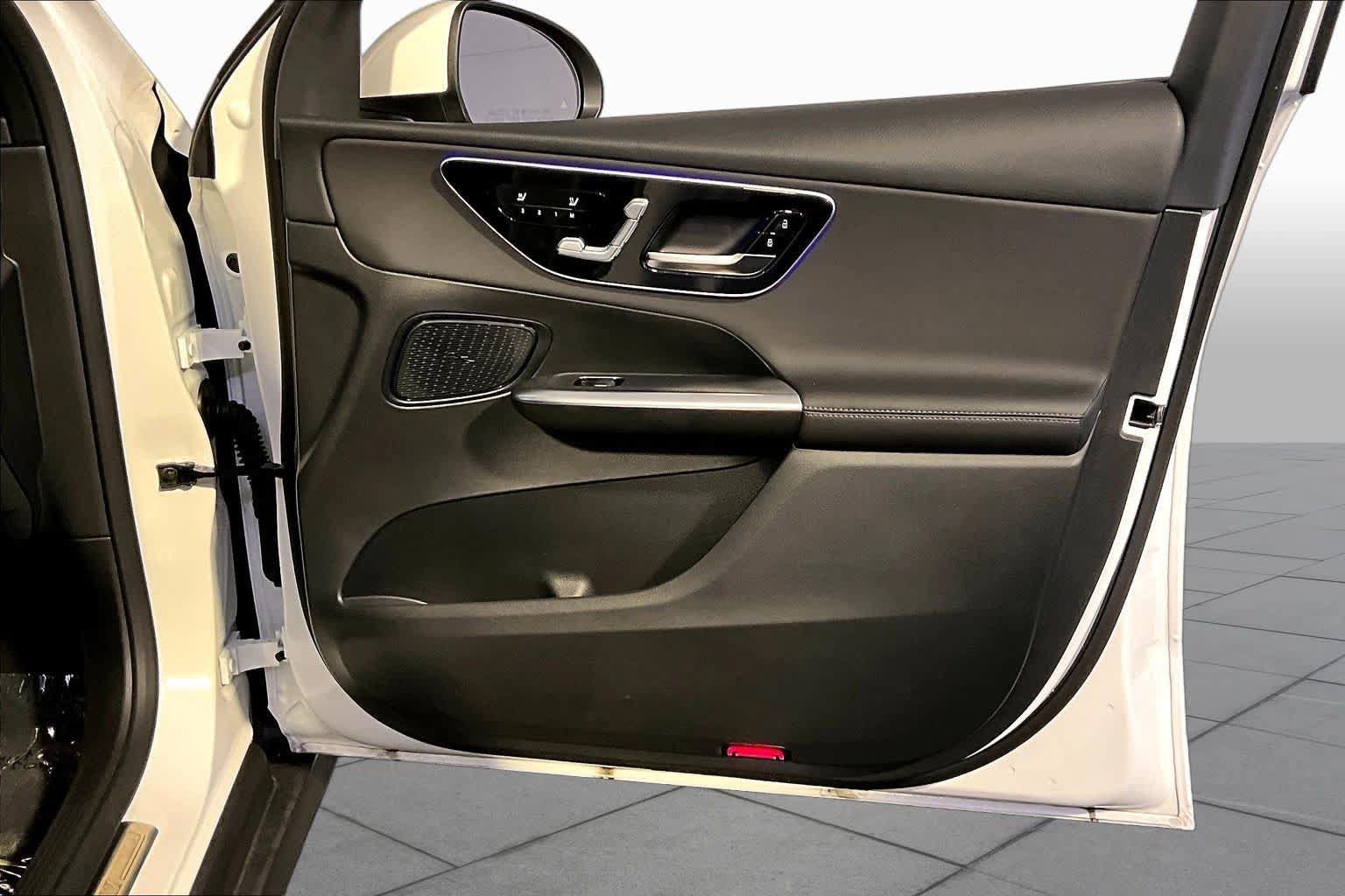 Certified 2026 Mercedes-Benz GLC 300 4MATIC image 23