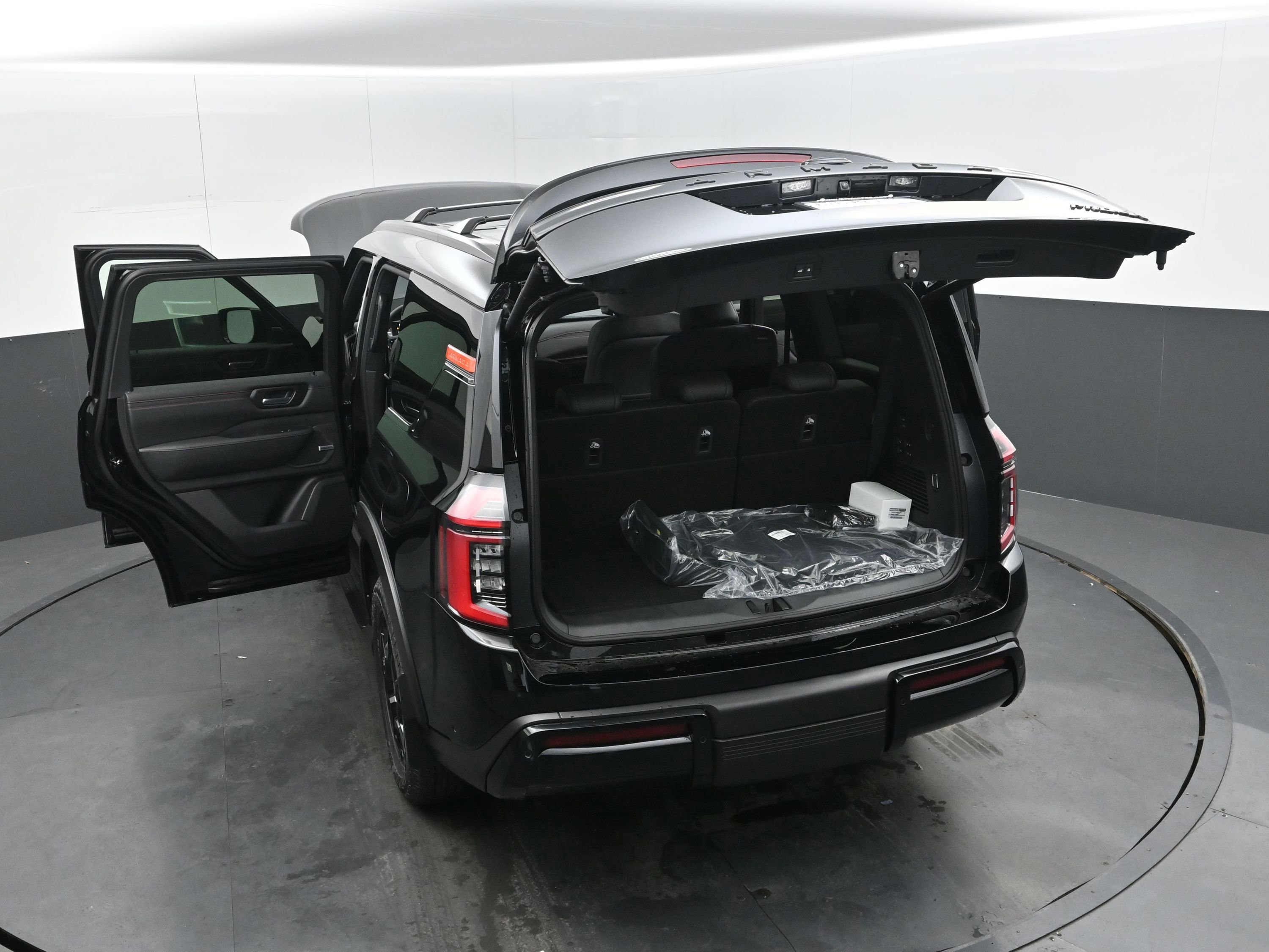 New 2026 Nissan Armada PRO-4X image 46