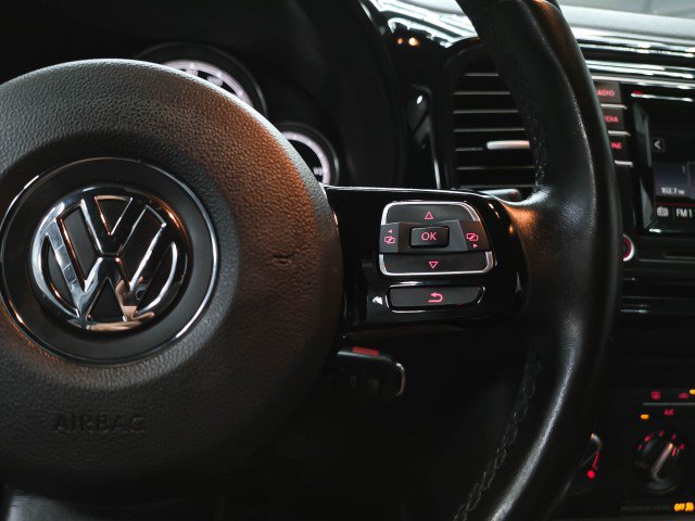 Used 2019 Volkswagen Beetle 2.0T S FWD image 18