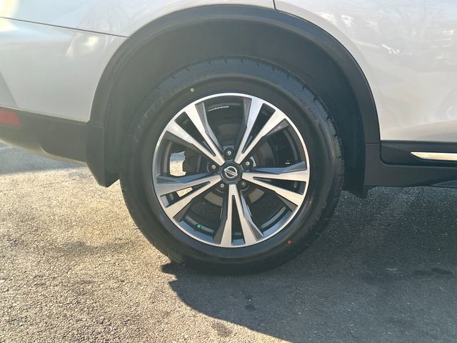 Used 2017 Nissan Rogue SL image 28
