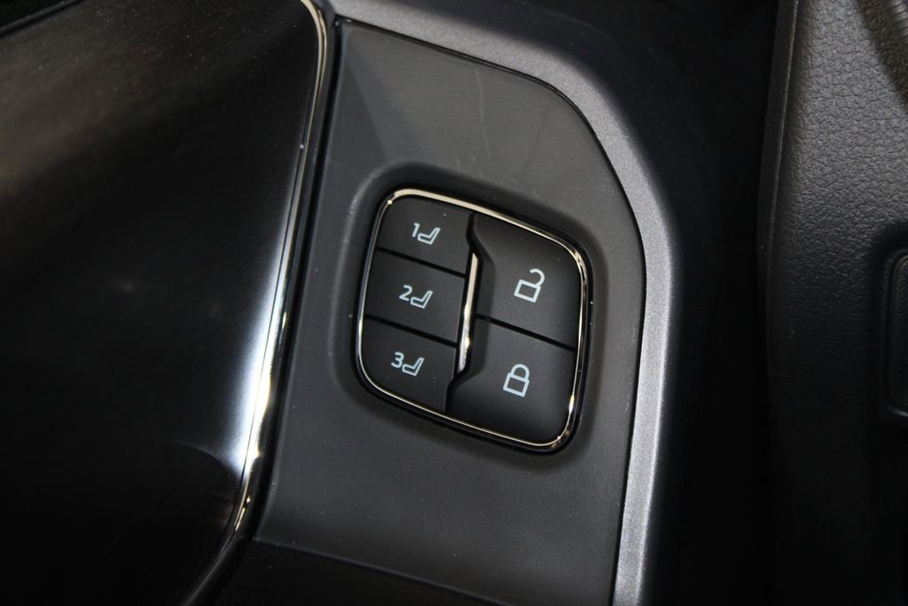 New 2025 Ford F150 Lariat w/ Equipment Group 502A High image 48