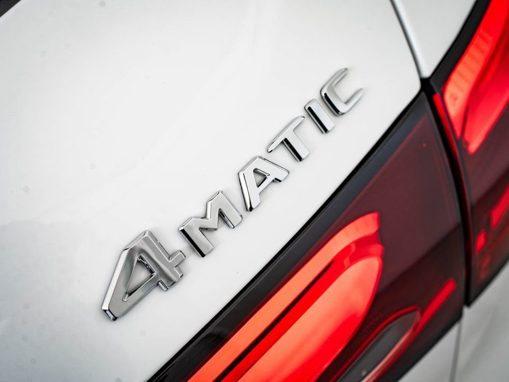 Used 2025 Mercedes-Benz GLC 300 4MATIC image 18