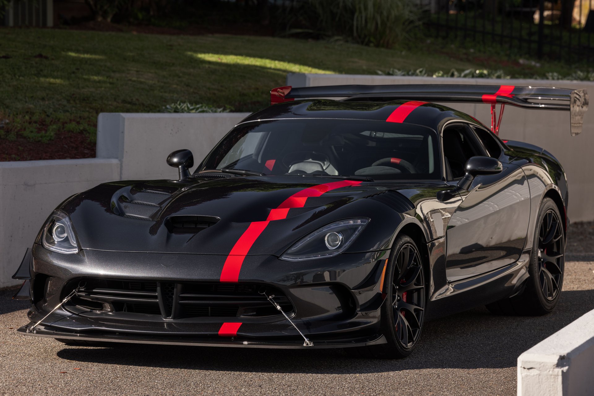Used 2017 Dodge Viper ACR w/ Extreme Aero Package RWD image 5