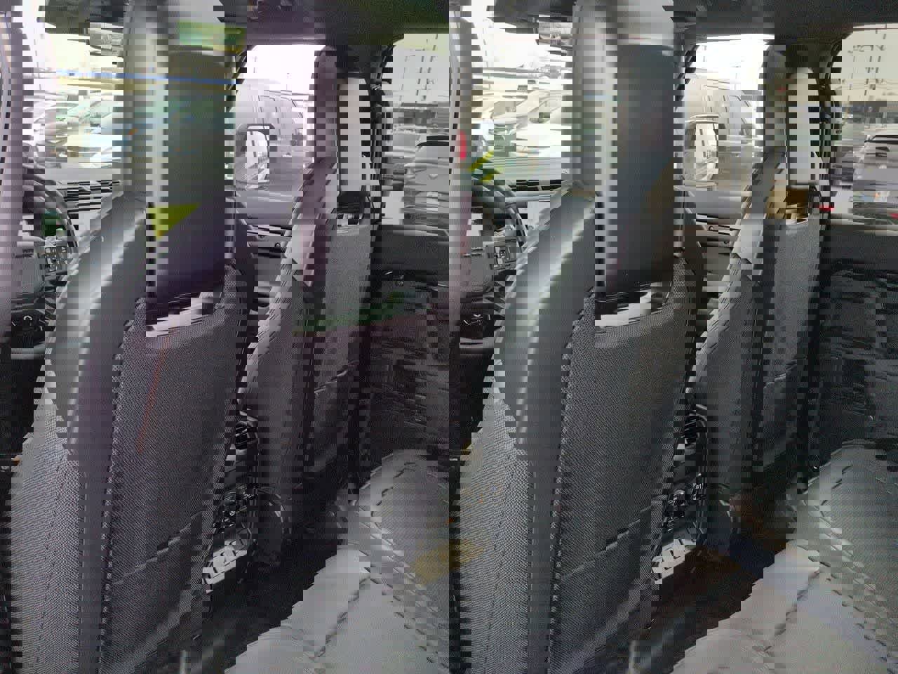 New 2026 Land Rover Defender 110 OCTA AWD/4WD image 18