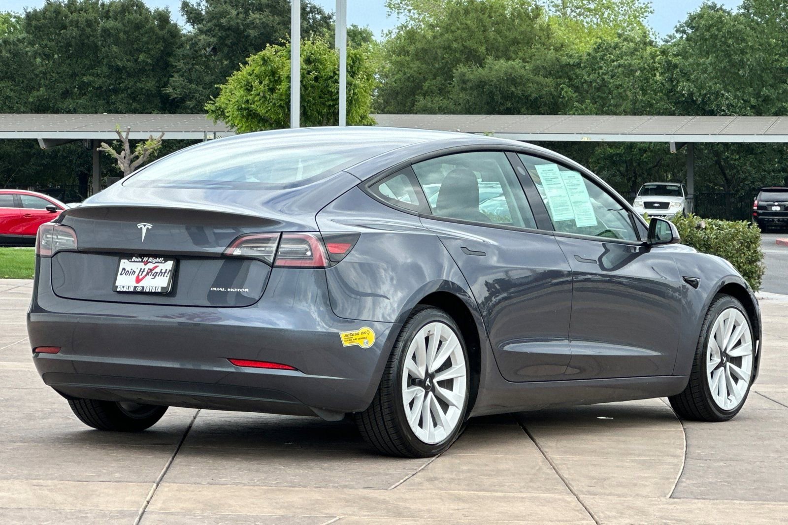 Used 2022 Tesla Model 3 Long Range image 4