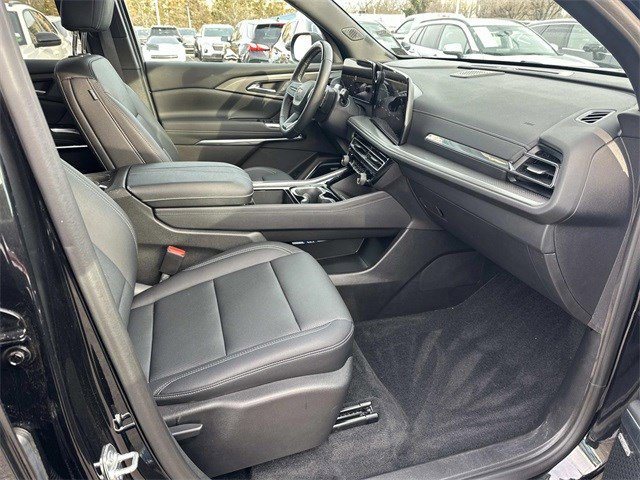 Used 2025 Chevrolet Traverse LT w/ Enhanced Driving Package image 10