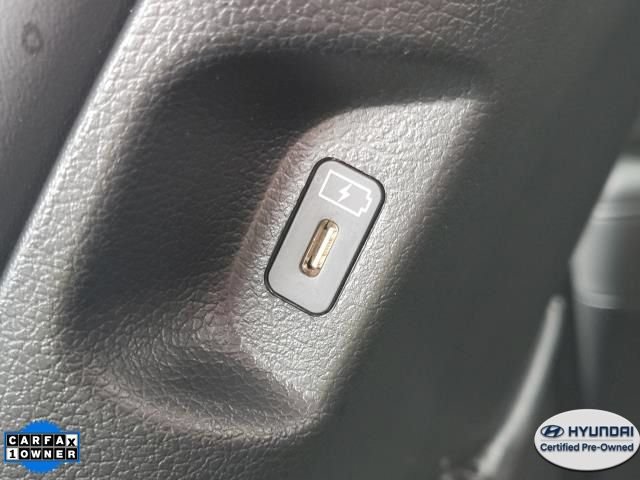 Used 2025 Hyundai Palisade SEL FWD image 17
