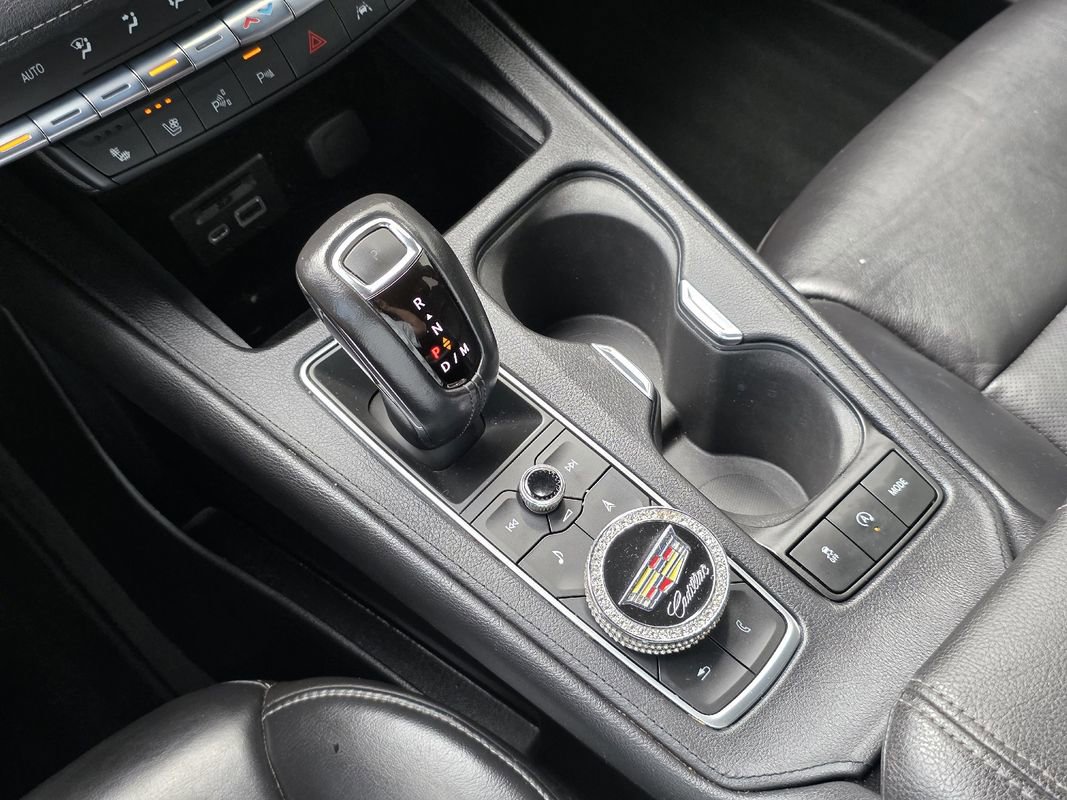 Used 2019 Cadillac XT4 Premium Luxury FWD image 16