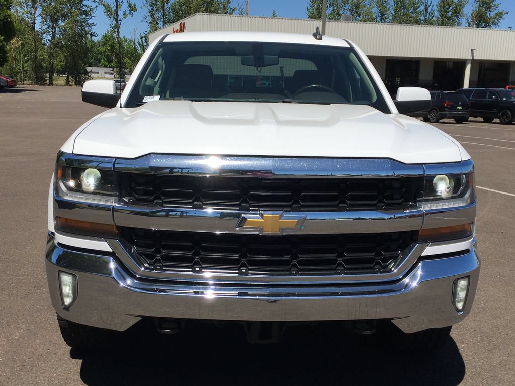 Used 2017 Chevrolet Silverado 1500 LT w/ All Star Edition AWD/4WD image 10