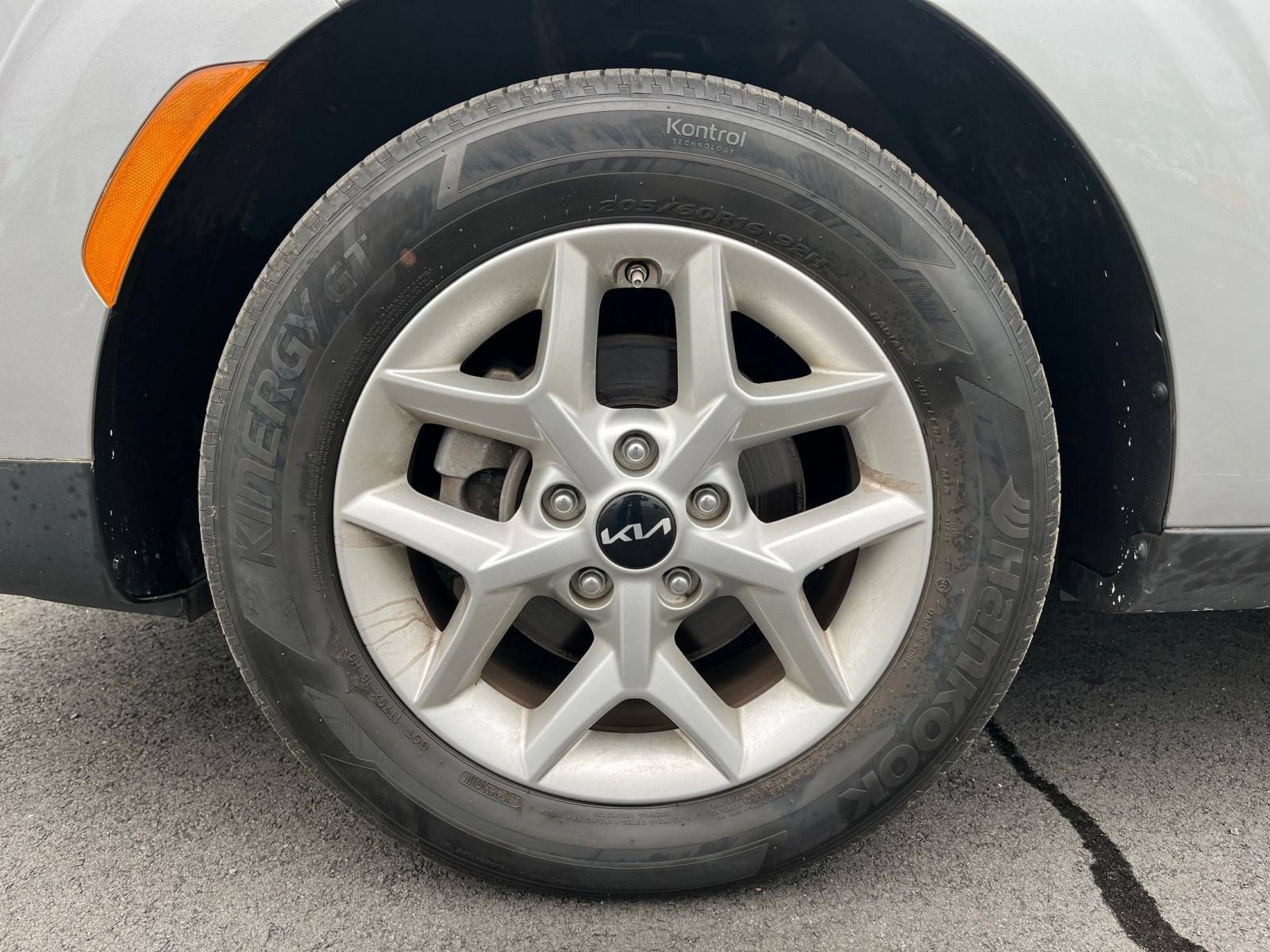 Used 2025 Kia Soul LX w/ LX Technology Package FWD image 30