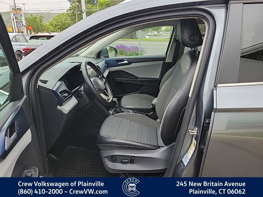 Certified 2022 Volkswagen Taos SE AWD/4WD image 13