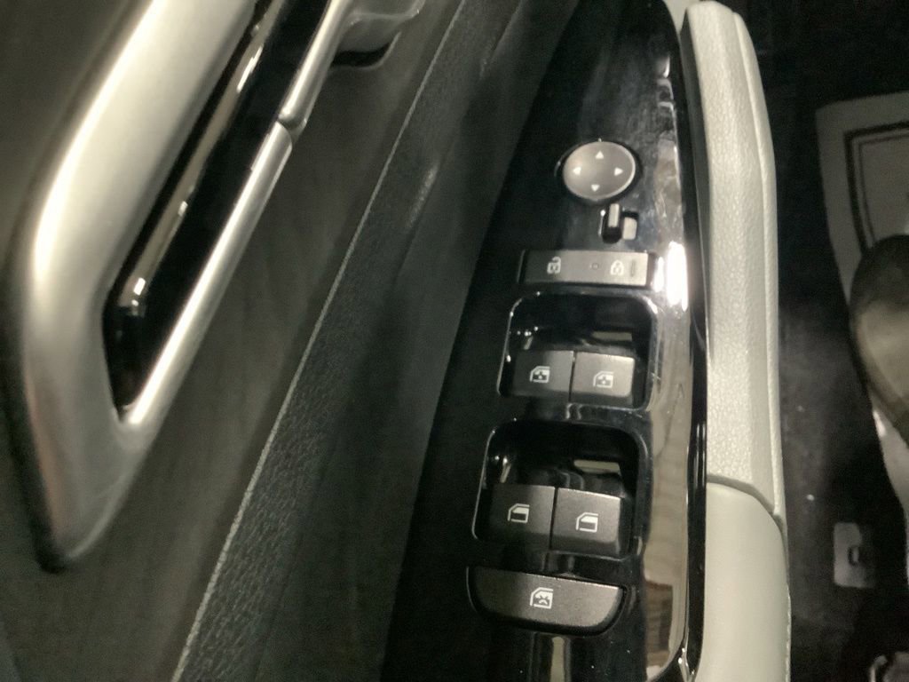 Certified 2023 Kia Sportage X-Line w/ X-Line Premium Package image 16