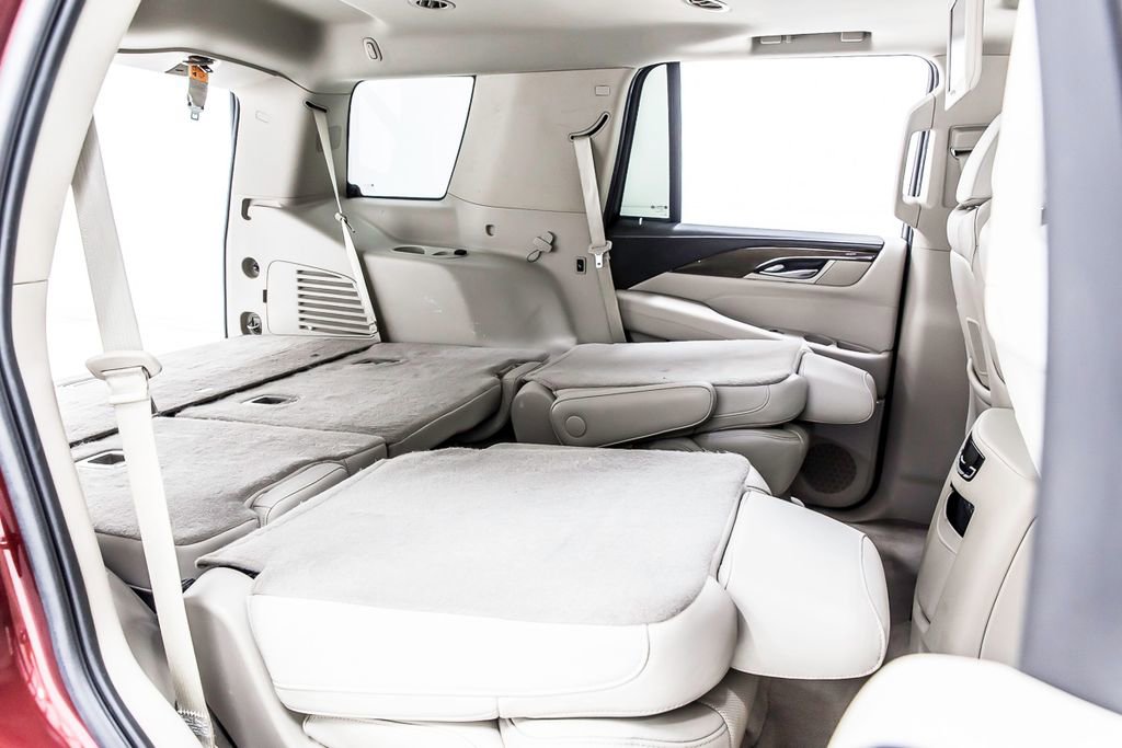 Used 2020 Cadillac Escalade Premium Luxury image 37