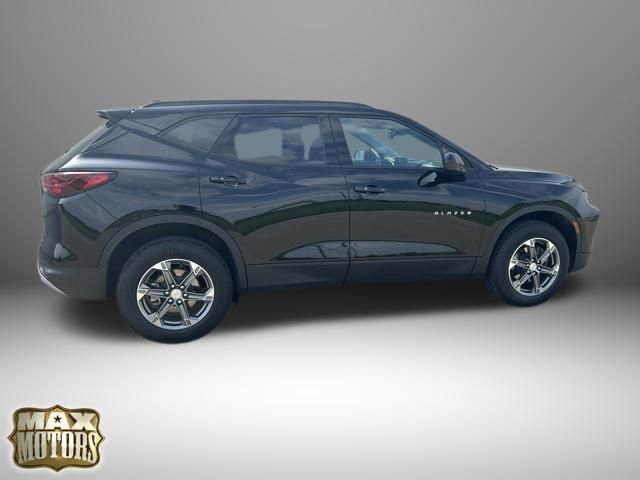 Used 2024 Chevrolet Blazer LT w/ Convenience Package FWD image 11