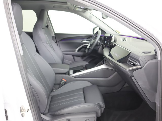 Certified 2025 Audi Q5 Prestige AWD/4WD image 13