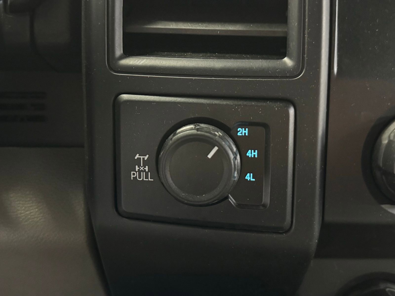 Used 2020 Ford F150 XL w/ Equipment Group 101A Mid AWD/4WD image 21