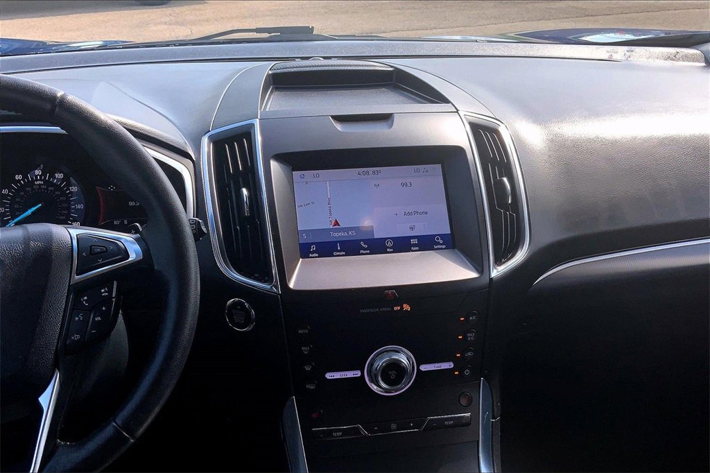 Used 2020 Ford Edge Titanium image 6