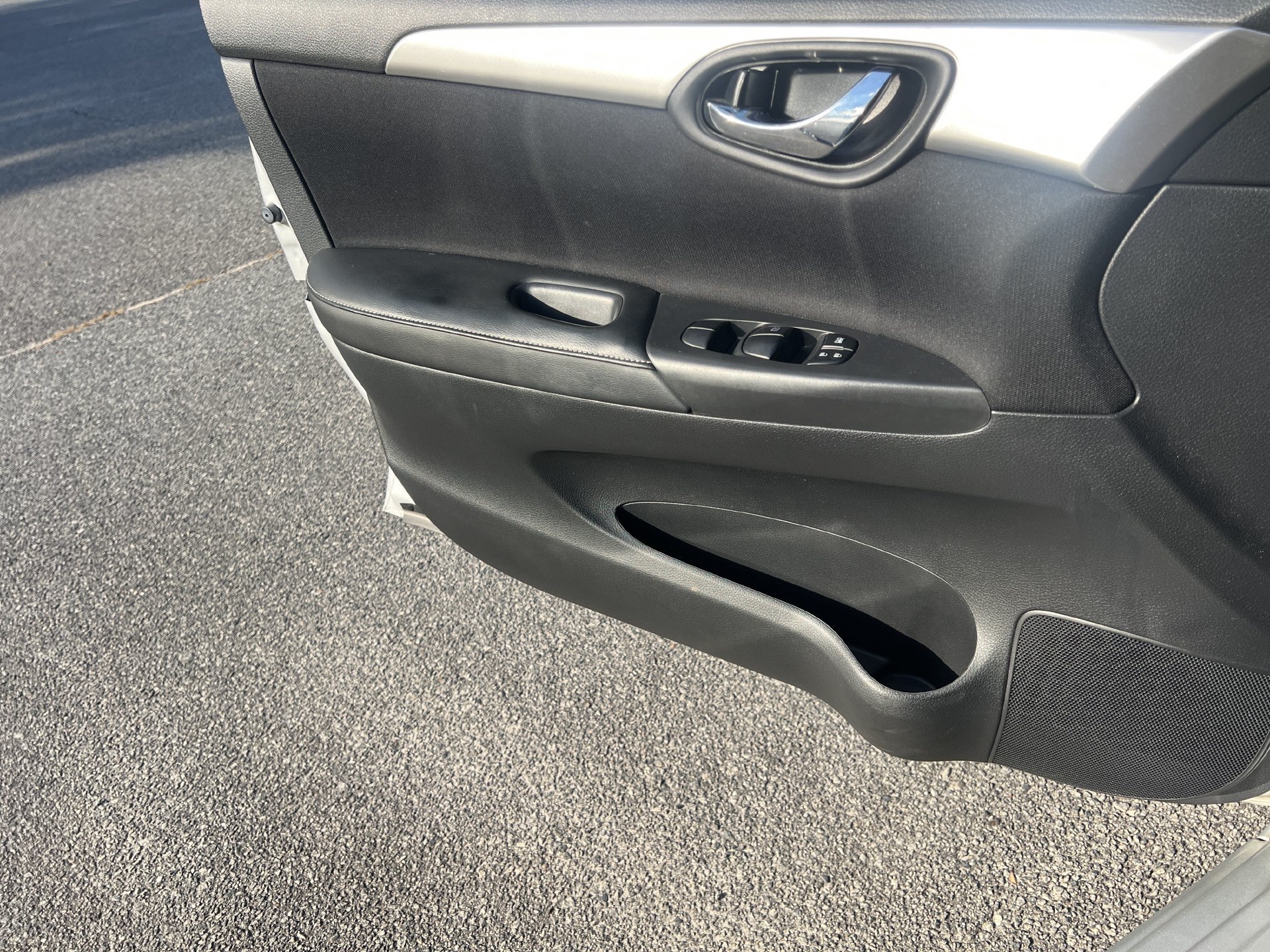 Used 2019 Nissan Sentra S FWD image 13