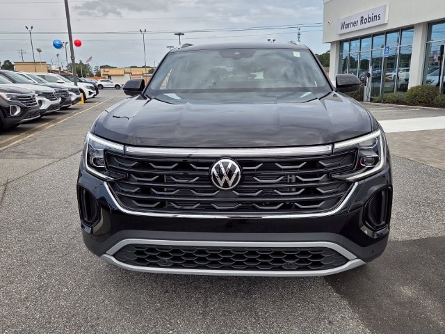 New 2026 Volkswagen Atlas Cross Sport SE FWD image 2