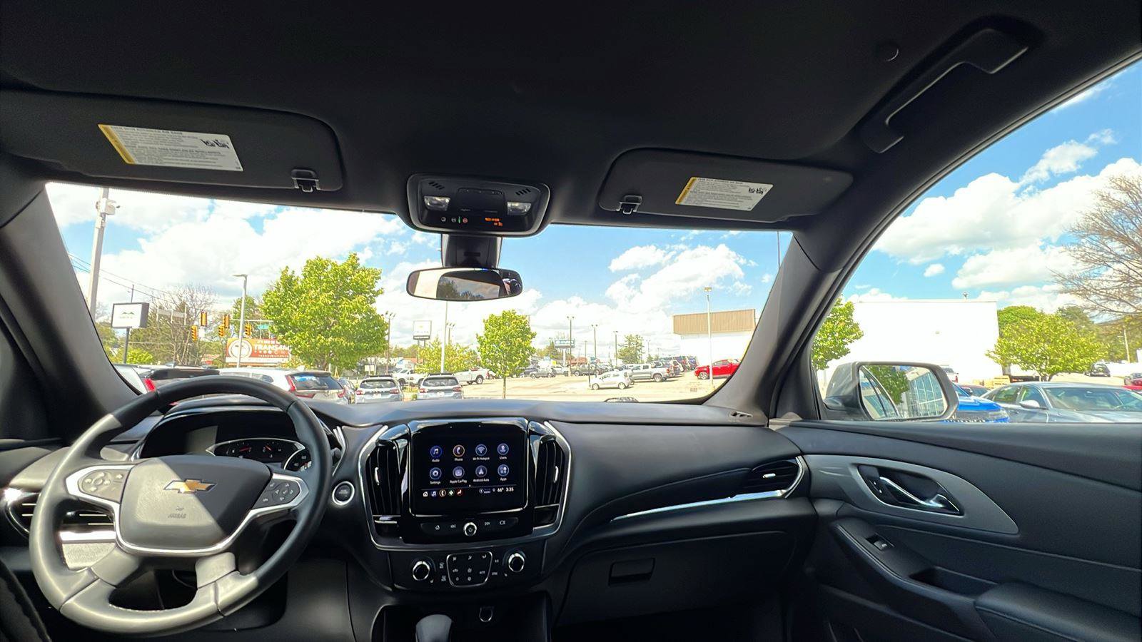 Used 2023 Chevrolet Traverse LT w/ LPO, Floor Liner Package AWD/4WD image 21