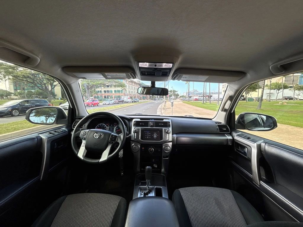 Used 2018 Toyota 4Runner SR5 image 12