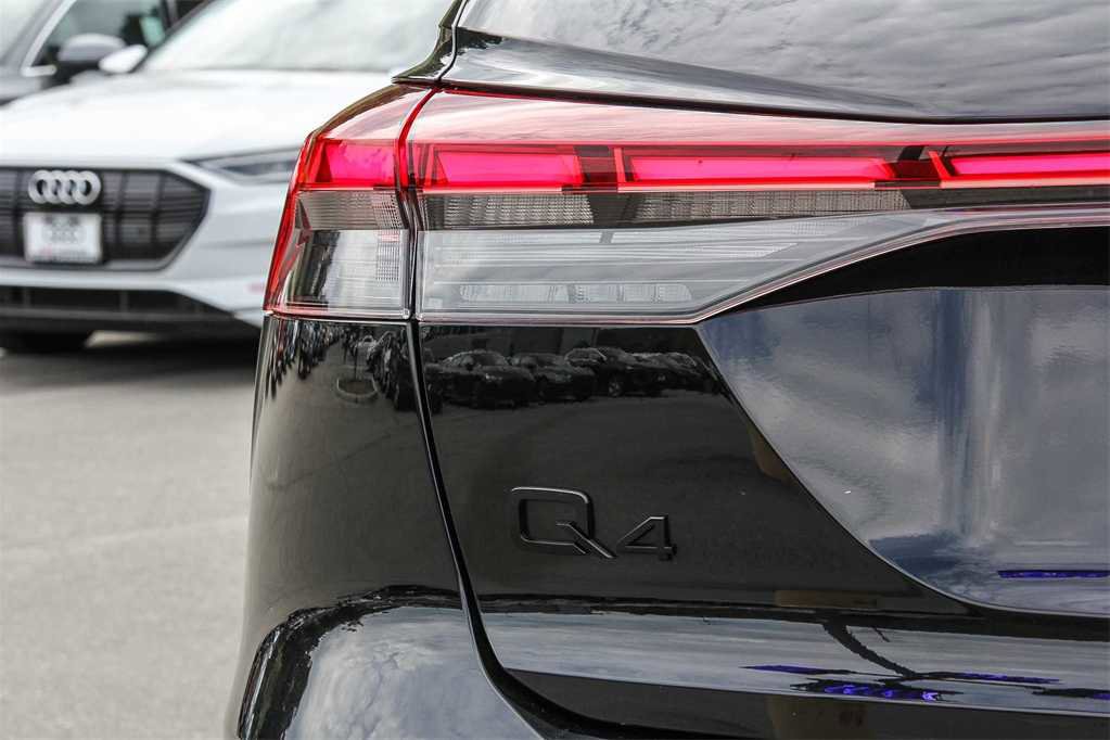 Used 2025 Audi Q4 e-tron Premium Plus w/ Premium Plus image 11
