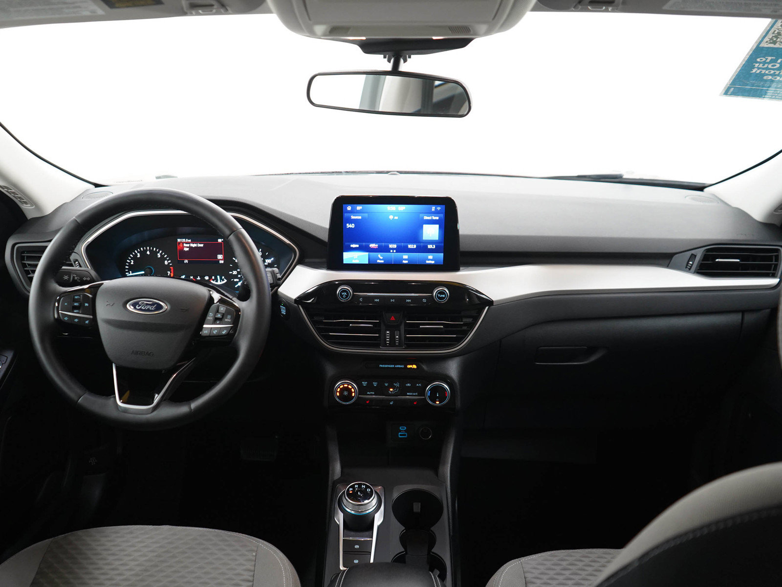 Used 2022 Ford Escape SE w/ Cold Weather Package FWD image 14