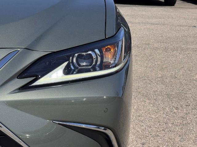 Used 2023 Lexus ES 350 w/ Premium Package FWD image 8