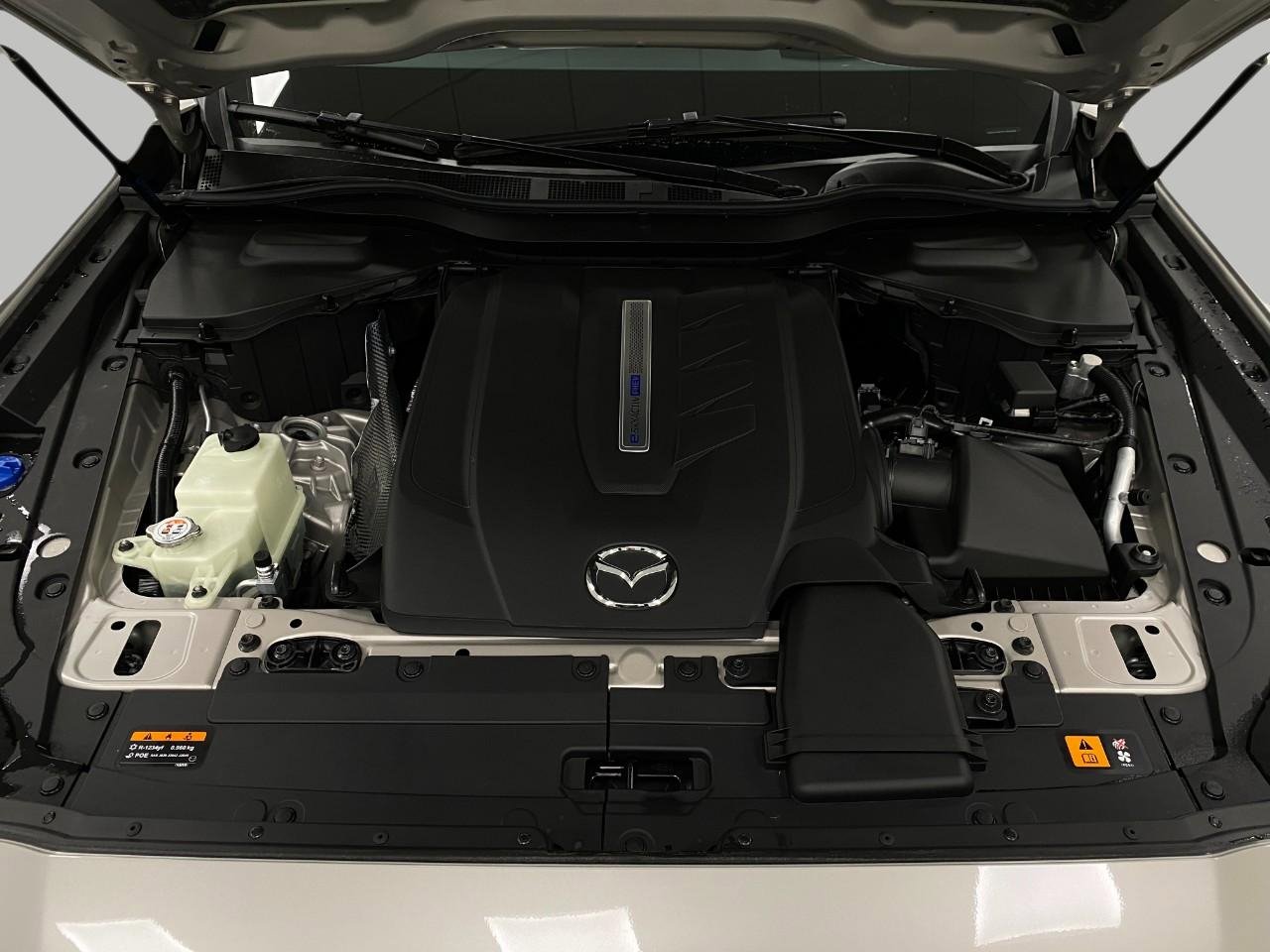 New 2025 MAZDA CX-90 Plug-In Hybrid w/Premium Sport AWD/4WD image 11