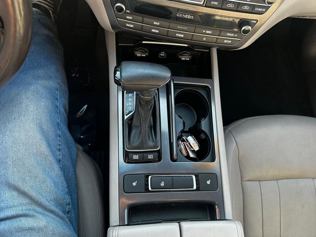 Used 2019 Genesis G80 3.8 image 14