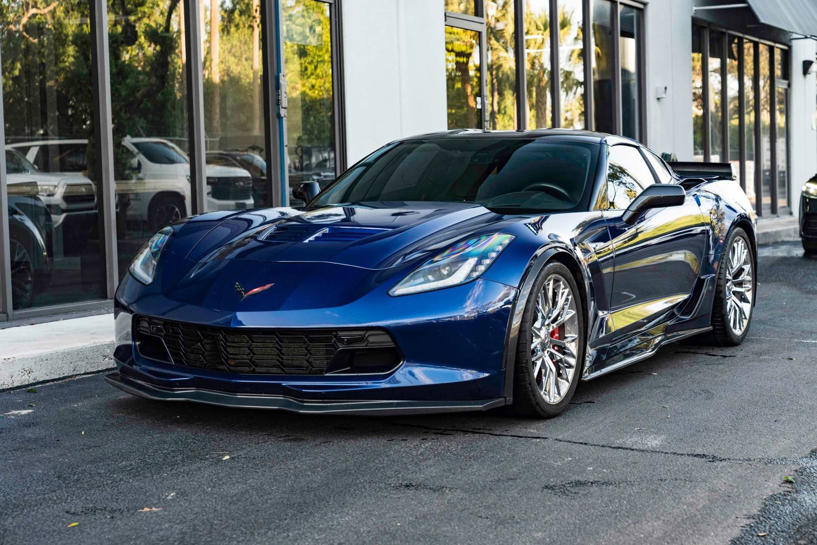 Used 2018 Chevrolet Corvette Z06 image 2