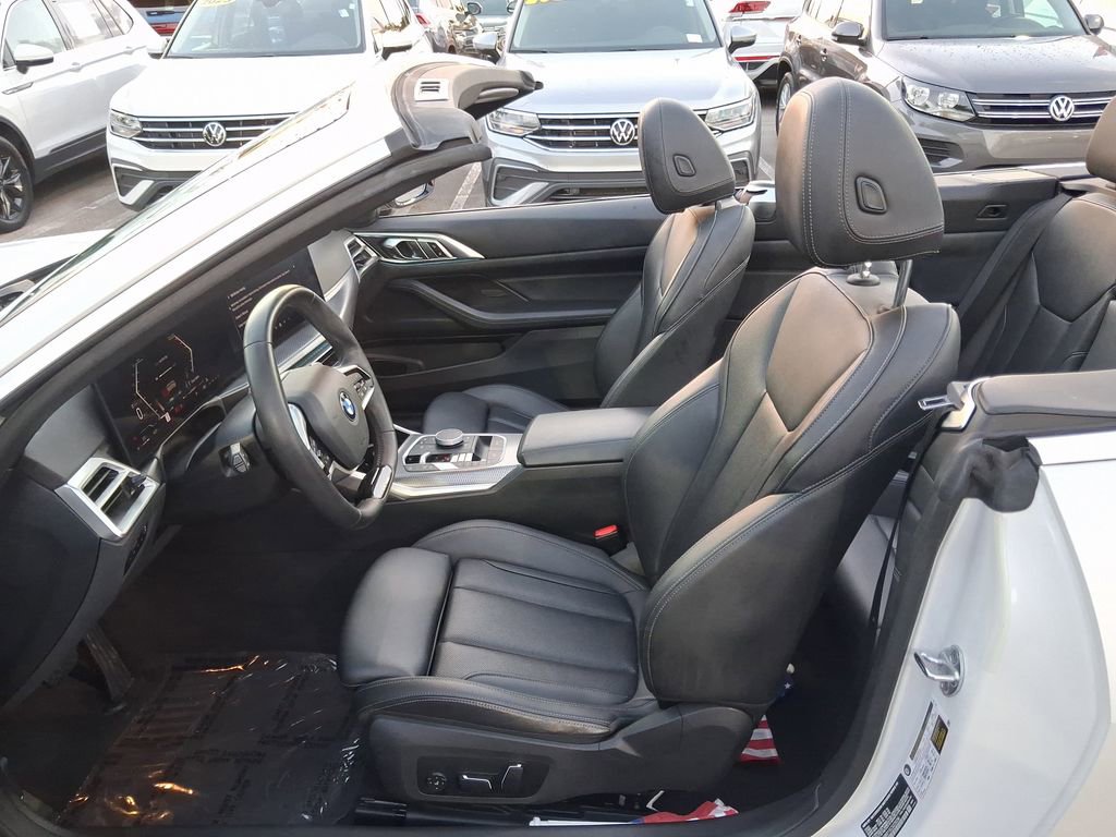 Used 2025 BMW 430i Convertible w/ Premium Package RWD image 9