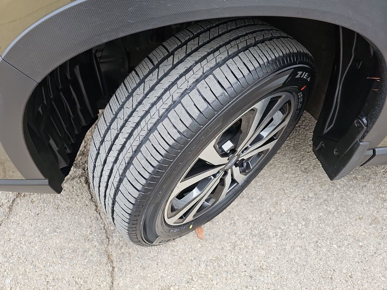 Certified 2023 Subaru Forester Limited image 41