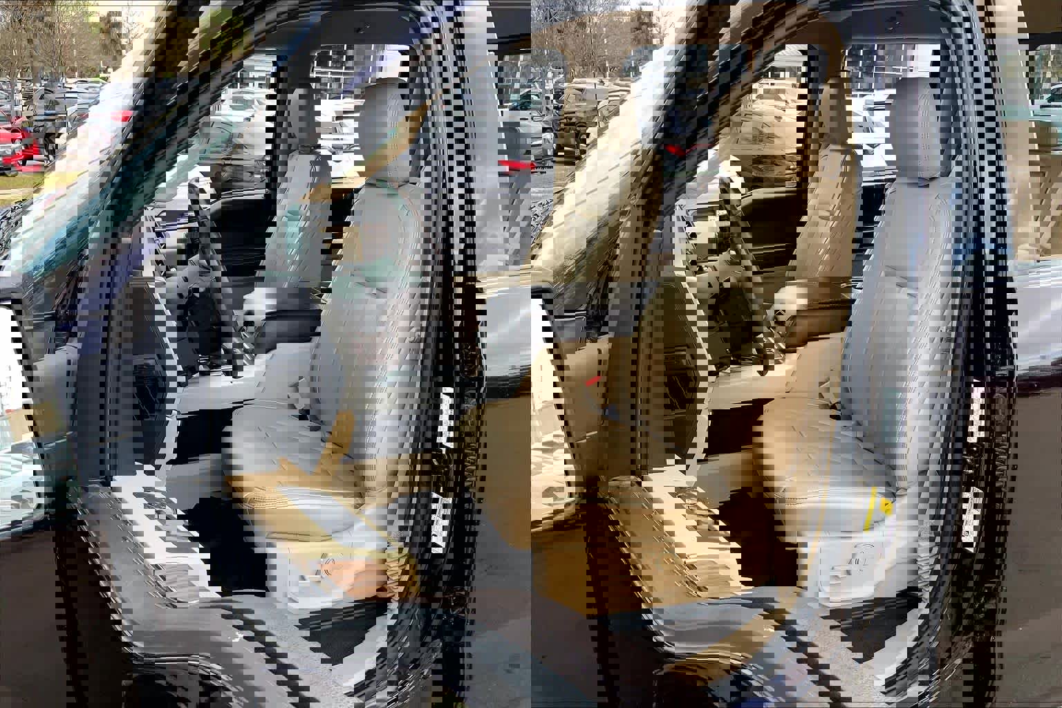 Used 2020 Ford F150 Lariat w/ Equipment Group 501A Mid image 7