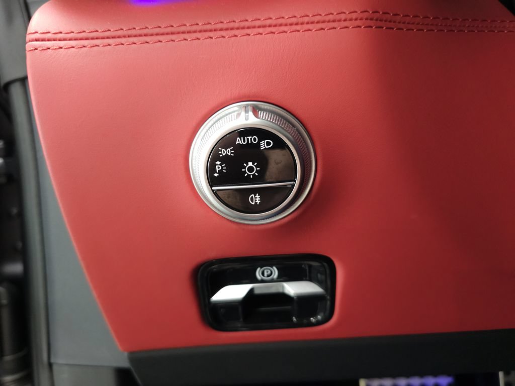 Used 2024 Mercedes-Benz SL 63 AMG S e Performance 4MATIC w/ Manufactur Interior Package image 11