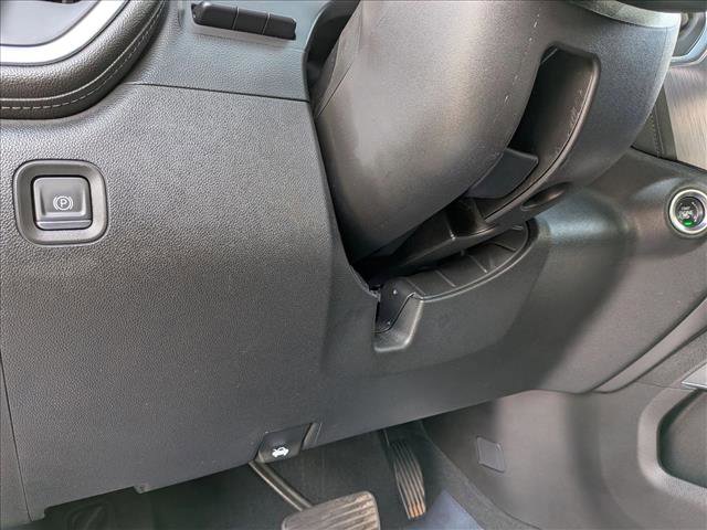 Used 2021 GMC Sierra 2500 Denali w/ Denali Black Diamond Edition image 17