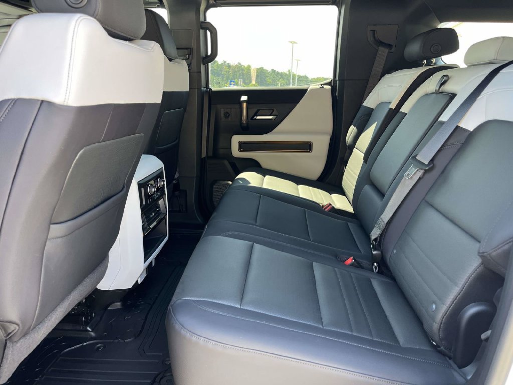 Used 2025 GMC Hummer EV 2X AWD/4WD image 12