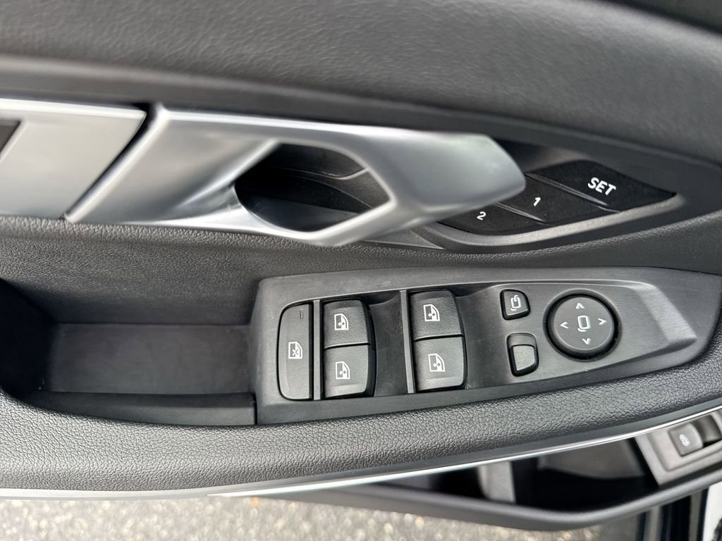 Used 2021 BMW 330i xDrive Sedan w/ Convenience Package image 15