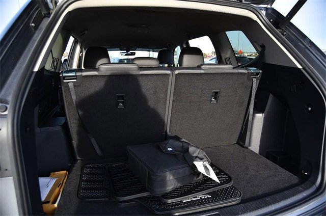 Used 2023 Volkswagen Atlas SE image 25