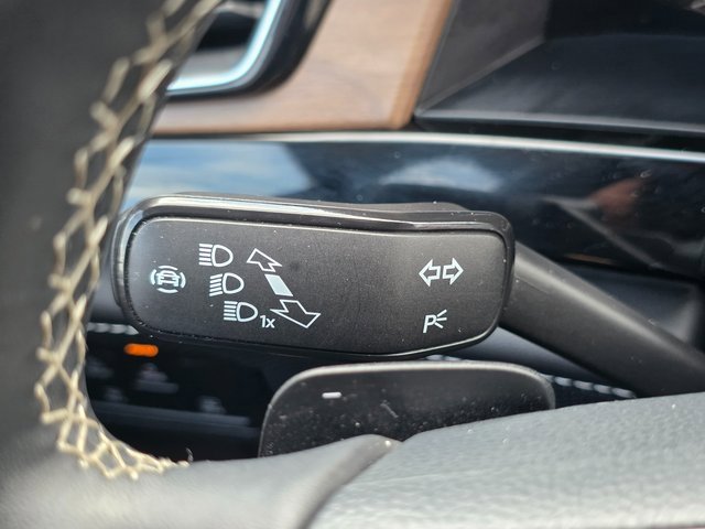 Used 2024 Volkswagen Atlas SE image 35