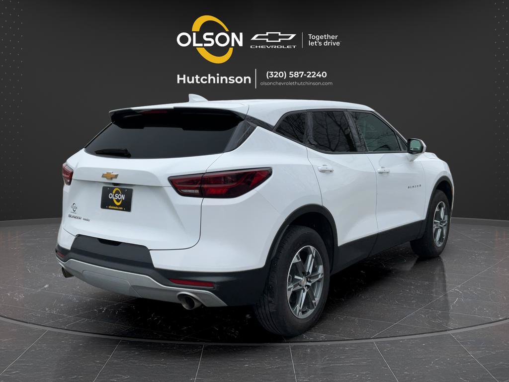 Certified 2025 Chevrolet Blazer LT AWD/4WD image 15
