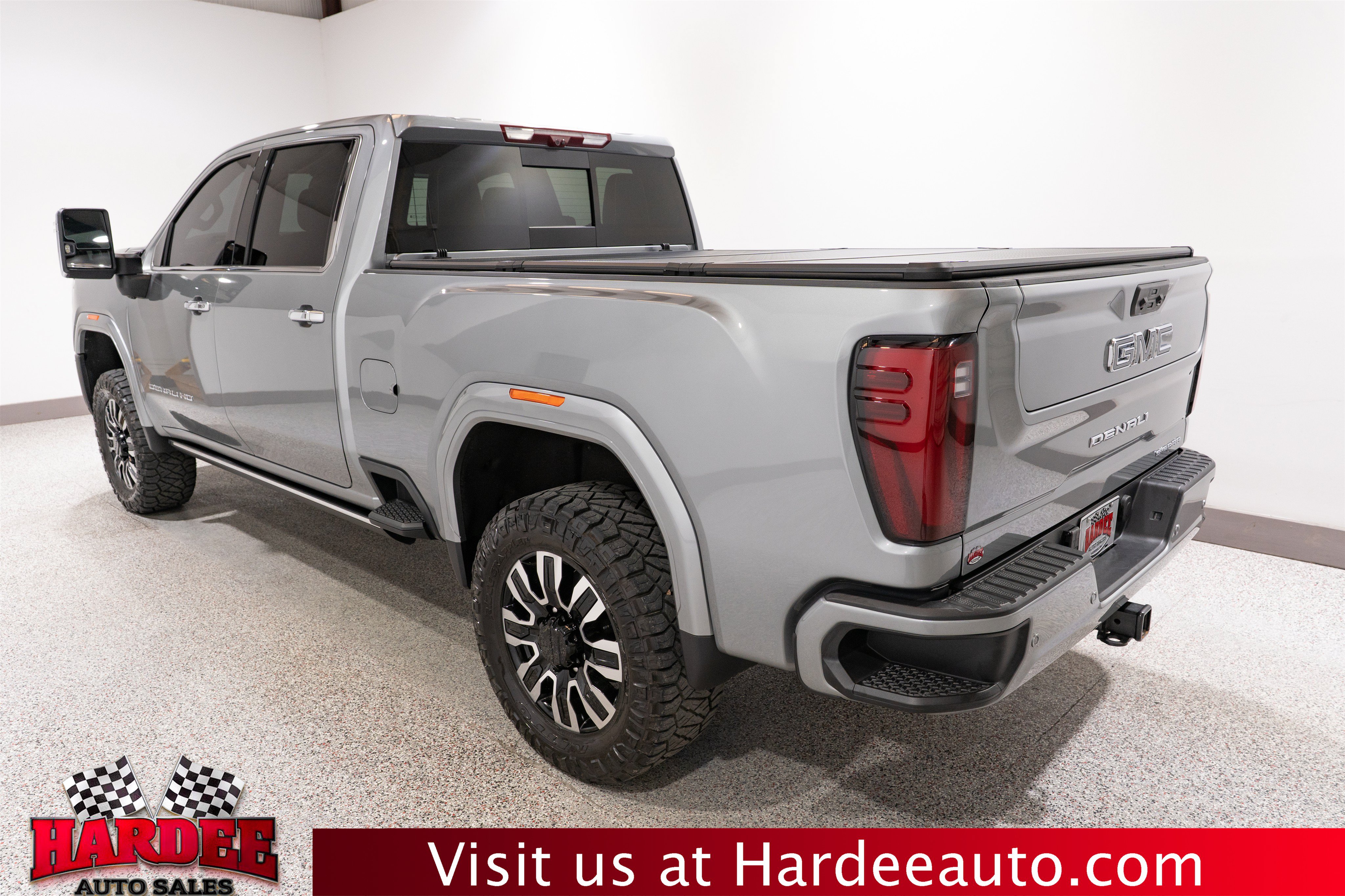 Used 2025 GMC Sierra 2500 Denali Ultimate AWD/4WD image 3