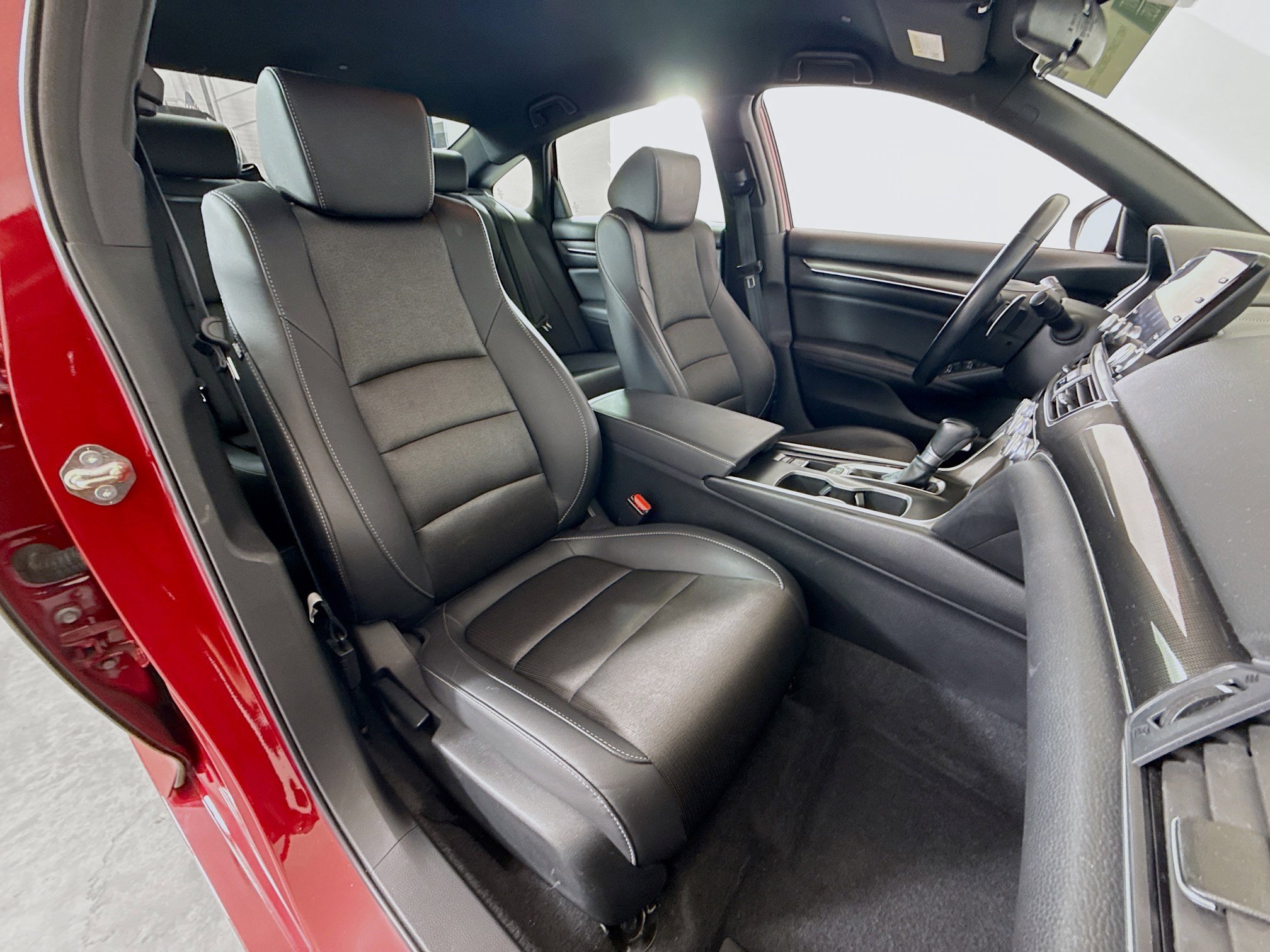 Used 2020 Honda Accord Sport image 24