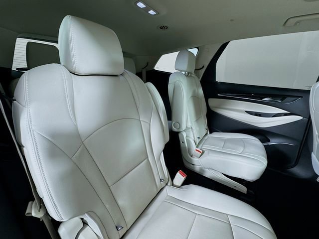 Used 2023 Buick Enclave Essence AWD/4WD image 28