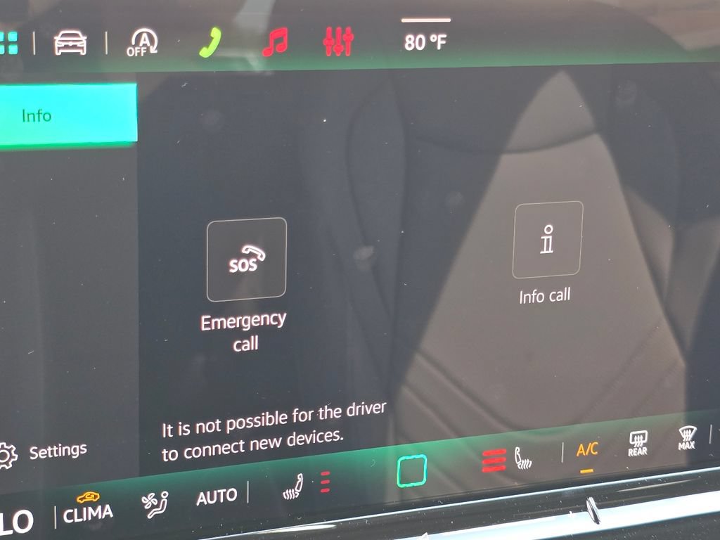 New 2026 Volkswagen Tiguan SE R-Line AWD/4WD image 4