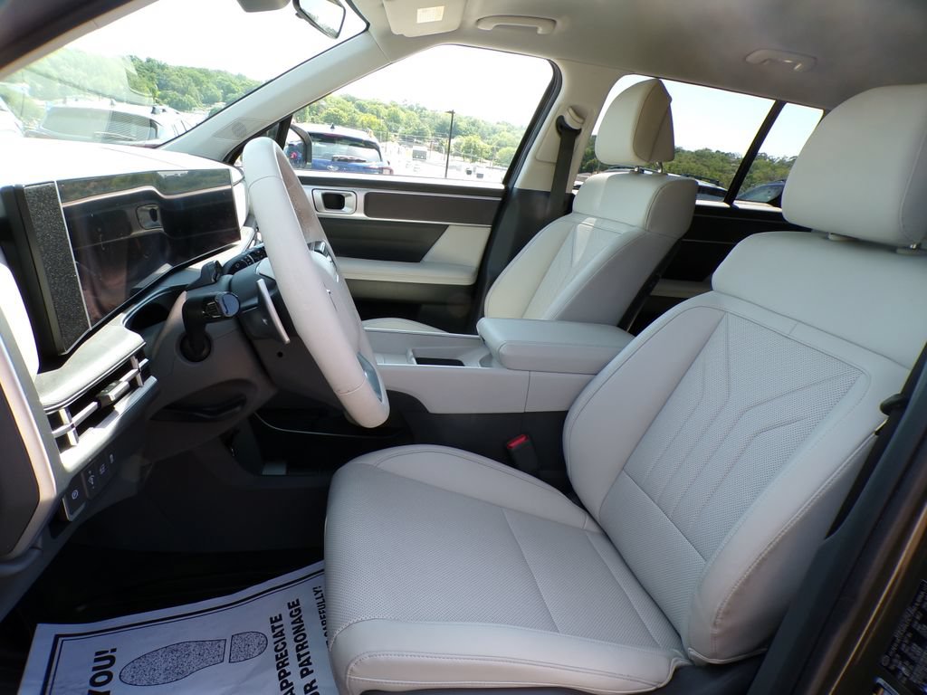 Certified 2025 Hyundai Santa Fe SEL AWD/4WD image 13