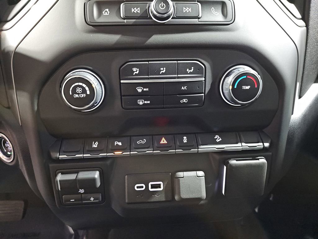 Certified 2024 Chevrolet Silverado 2500 Custom w/ Custom Value Package image 25