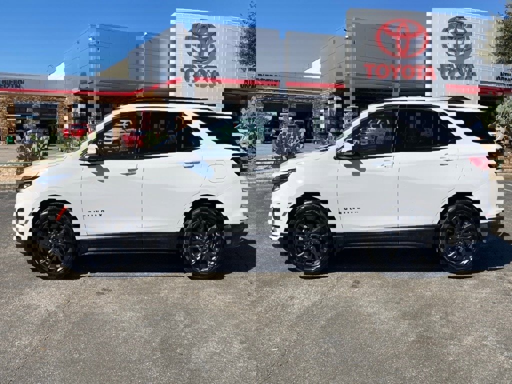 Used 2024 Chevrolet Equinox RS image 8